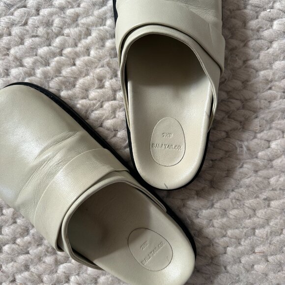 The Bali Tailor leather slides - Picture 2 of 3